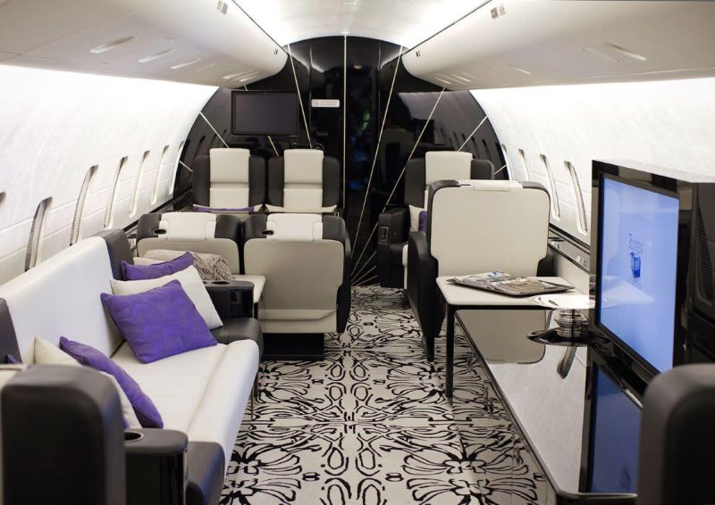 Bombardier Regional Jet 200 салон