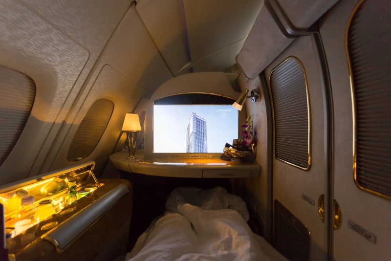 Emirates 777-300er first class Suite