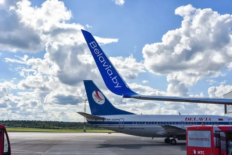 Belavia, b2-893