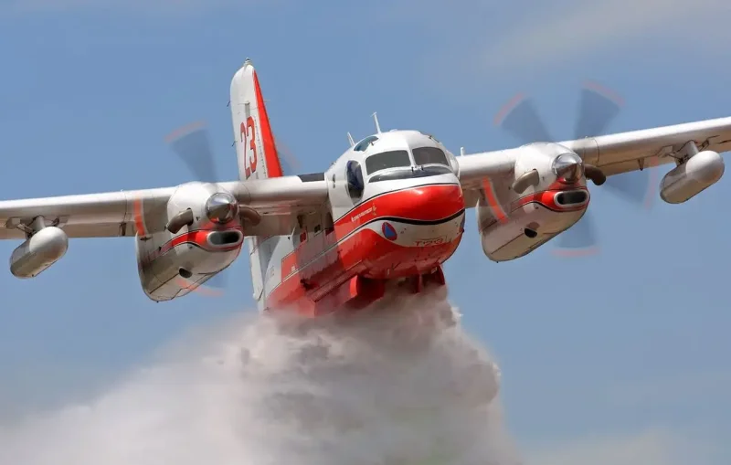 Пожарная техника самолеты