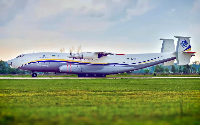 АН-22 И АН-124