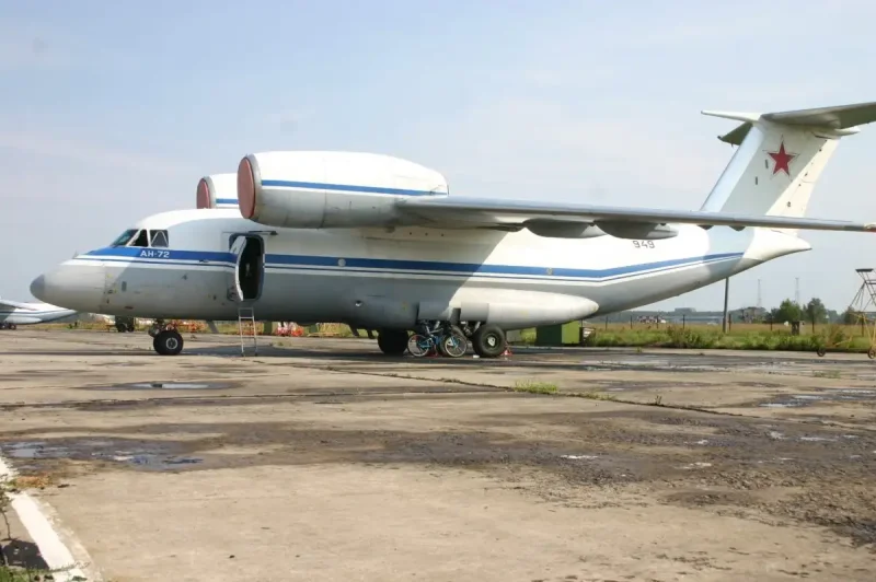 Antonov an-72