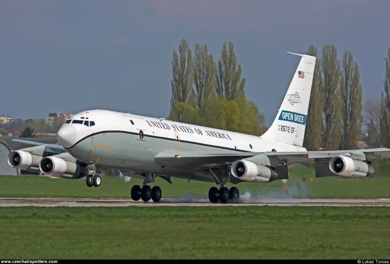 Ту-95 бомбардировщик самолёты России