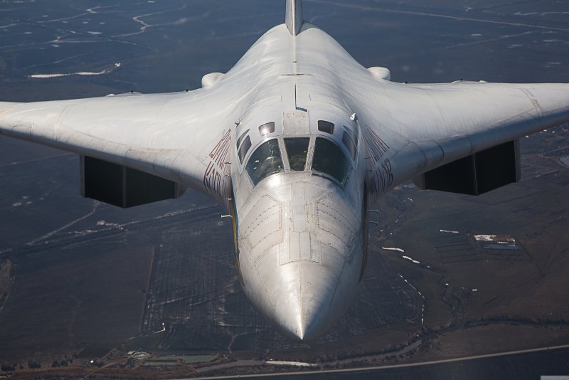 Ту-160 бомбардировщик характеристики белый лебедь