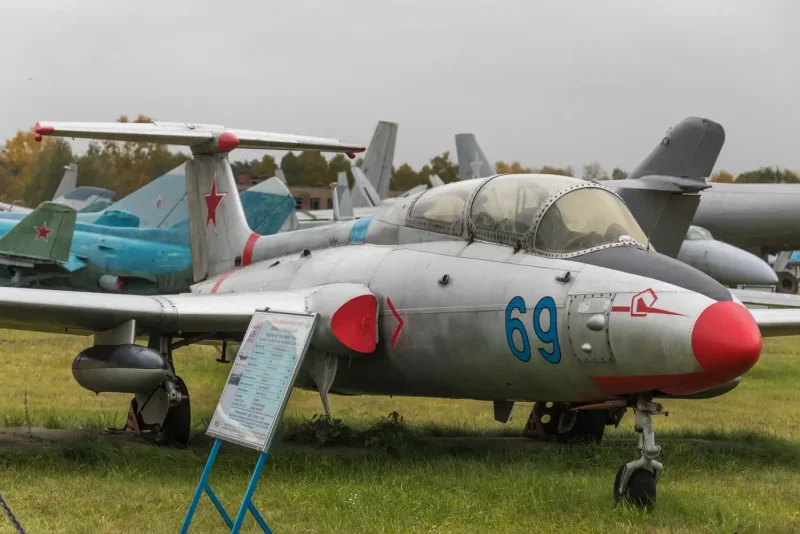 Aero l-29 Delfin