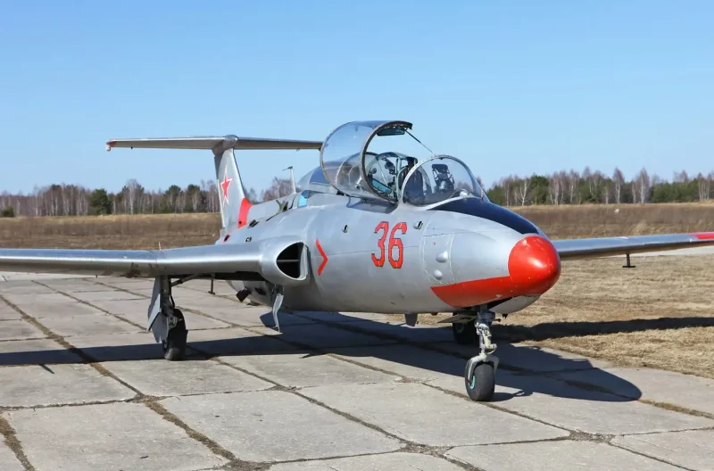 Учебно-тренировочный самолет l-29 (л-29) «Дельфин»