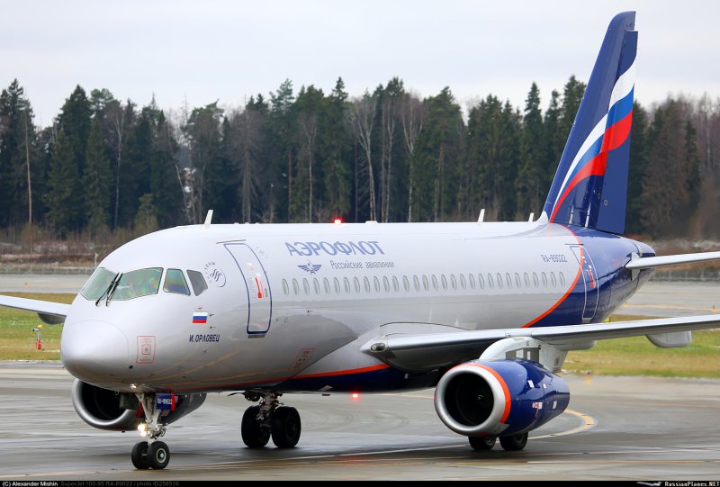 Sukhoi Superjet 100-95