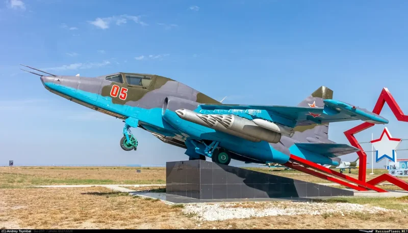 Штурмовик Су-25 Грач