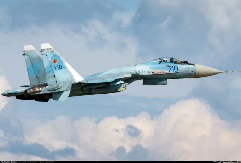 Су-27м 710