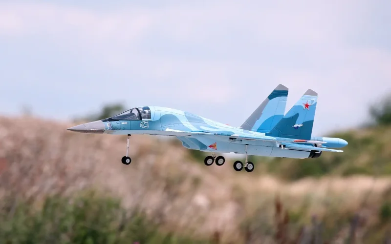 Су-26 самолет истребитель
