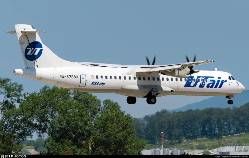 ATR 72 самолет UTAIR