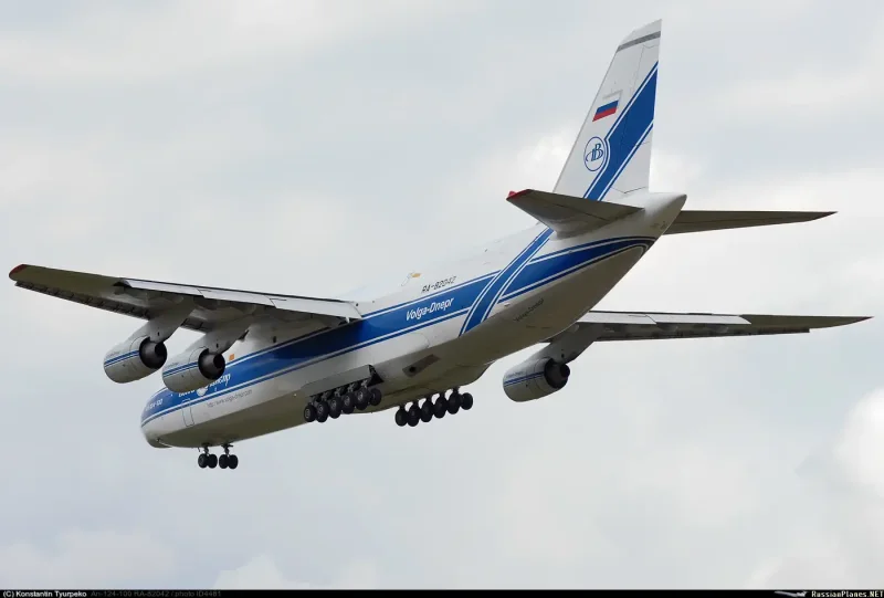 Антонов АН-124-100 Руслан