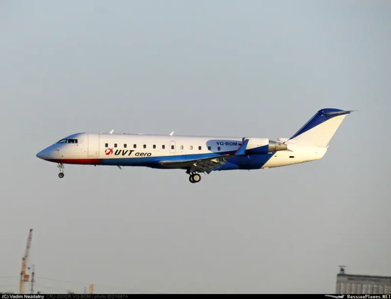 CRJ 200 UVT Aero