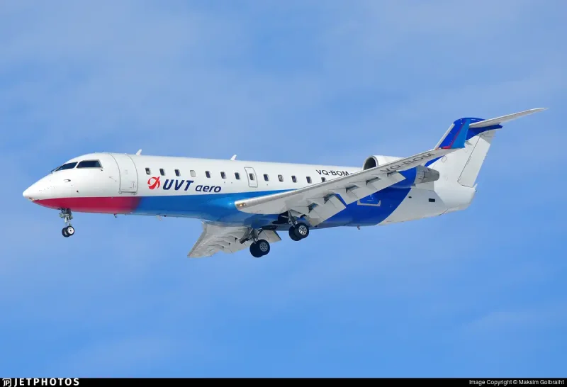 Bombardier CRJ-200 салон UVT Aero