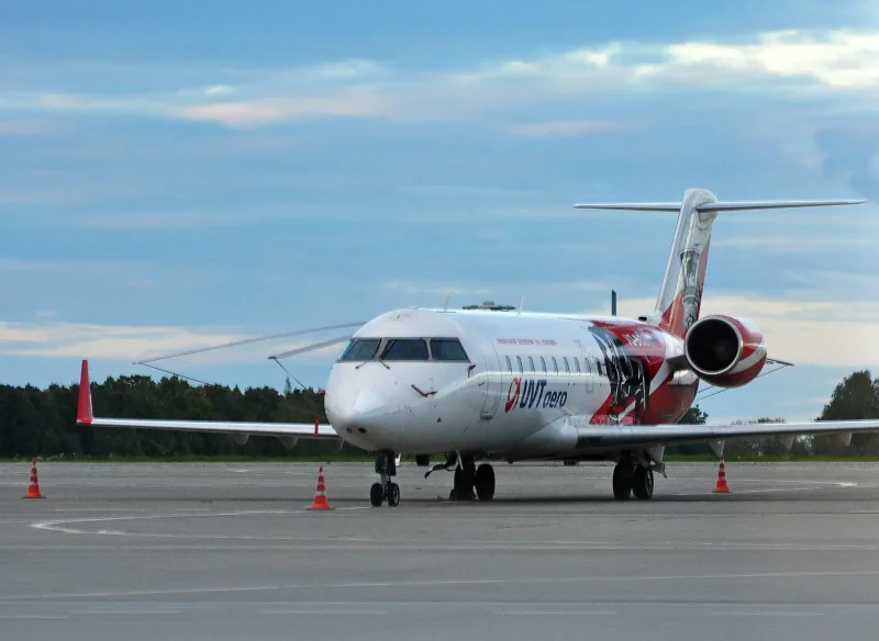 Canadair Regional Jet 200 ЮВТ Аэро