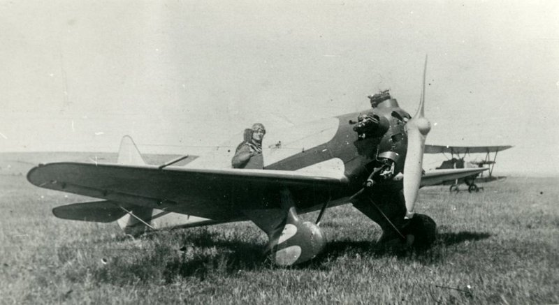 УТ-1 самолёт