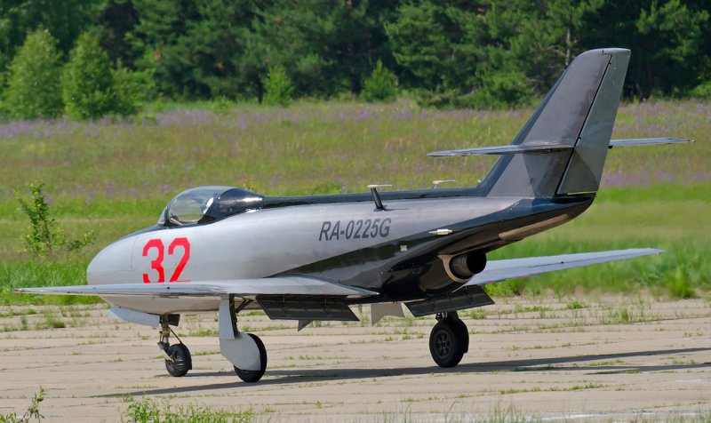 Як-19 истребитель самолёты Яковлева