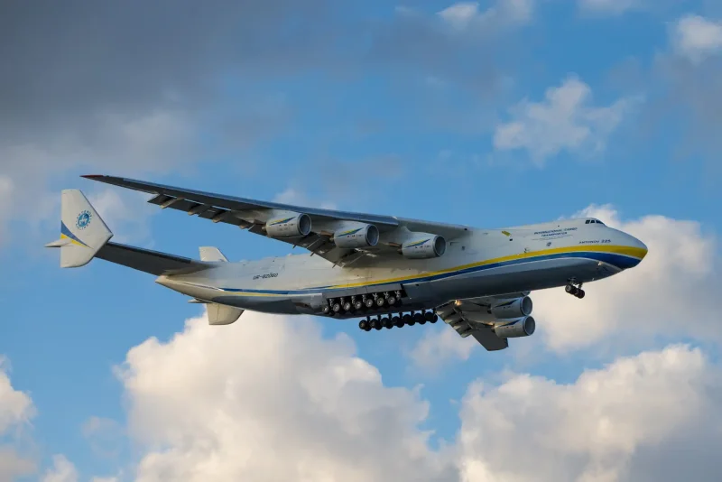 АН-225 Мрия