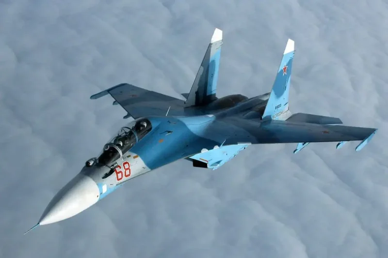 Самолет-истребитель Су-30