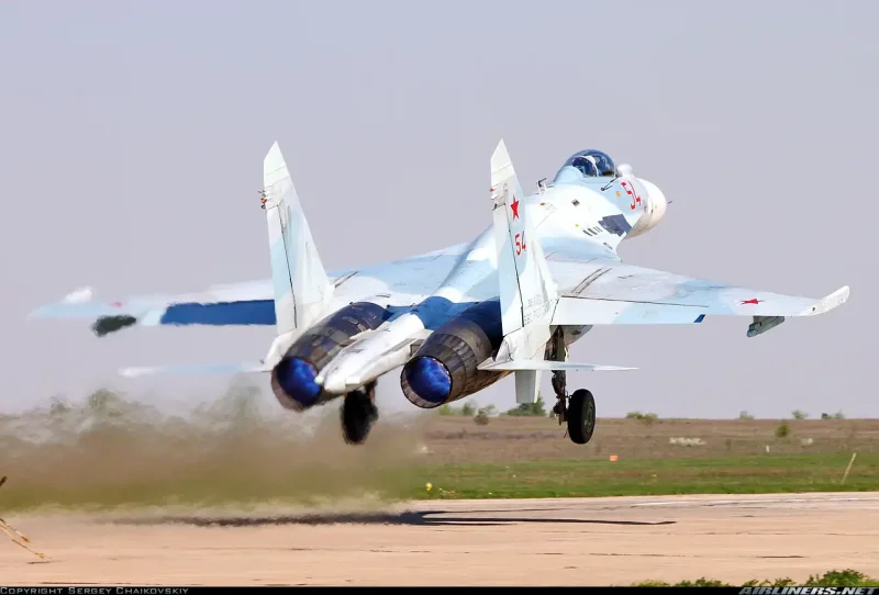 Су-27 двухдвигательный реактивный