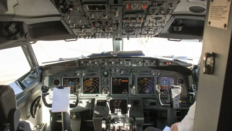 Boeing 737 Max кабина пилотов