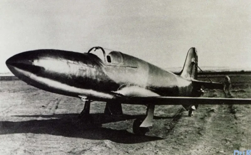 Первый Советский реактивный самолет би 1