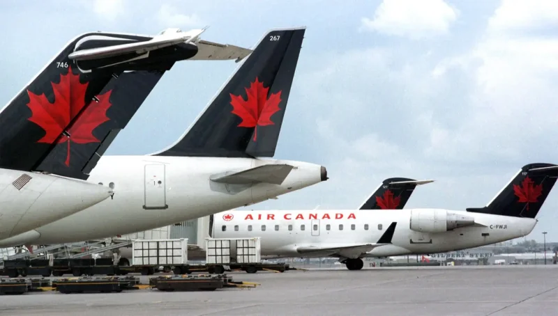 Пассажирский самолет Канады