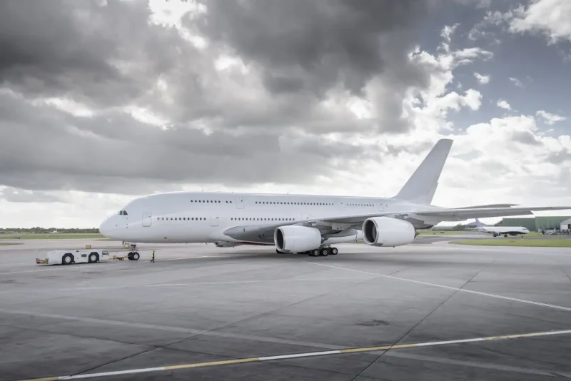 Самый большой пассажирский самолет в мире Airbus a380
