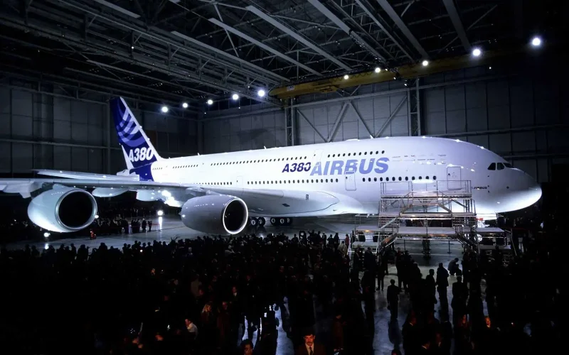 Эрбас а380-300