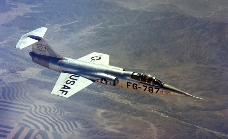 F 104 самолет