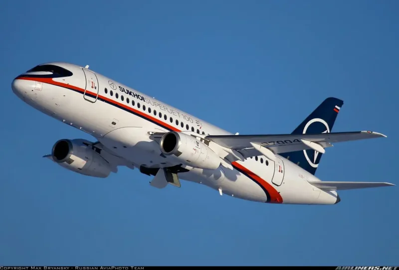 Sukhoi Superjet RRJ-95