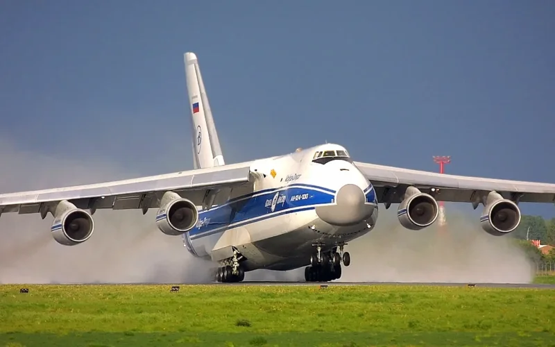 Фото самолета Руслан АН-124 на аву в ватсапе