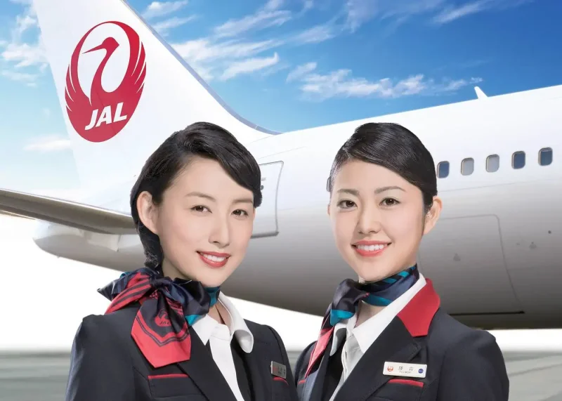 Авиакомпания Japan Airlines (JAL) униформа