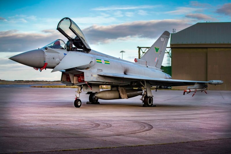 Typhoon fgr4