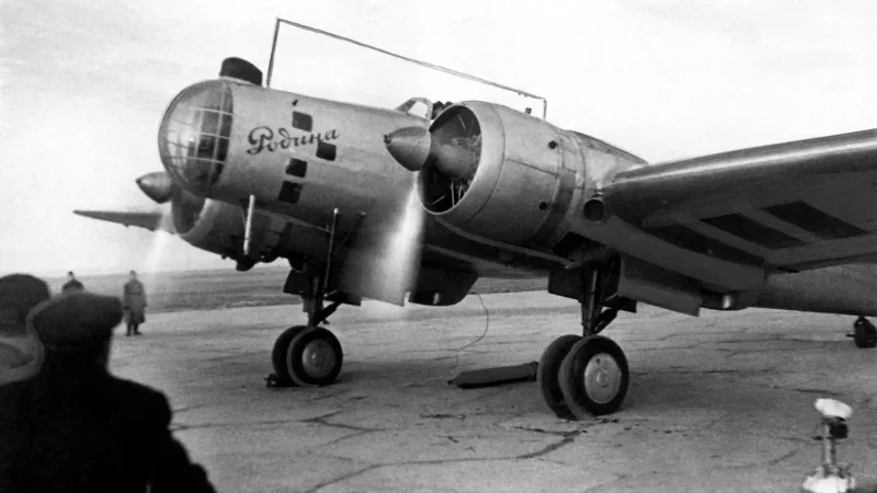 Самолет ант-37 Родина