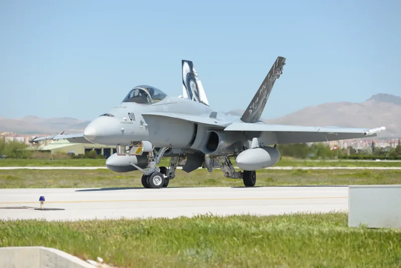 MCDONNELL Douglas f/a-18 Hornet