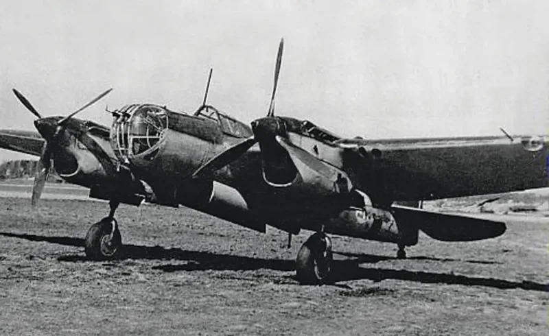 Скоростной бомбардировщик сб-2 ант-40