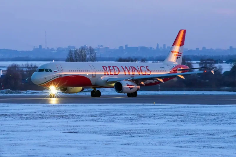 Red Wings Airlines Airbus a321