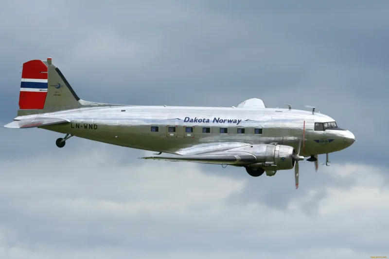 Самолёт Douglas c-47