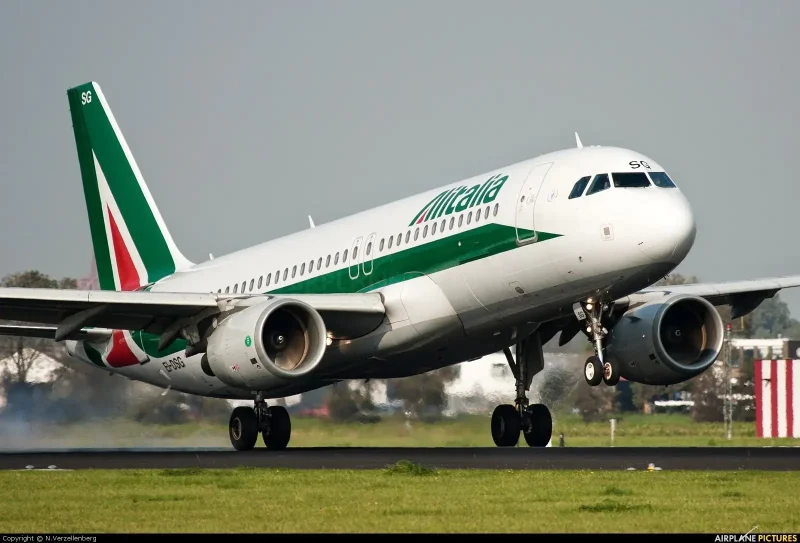 Итальянские авиалинии Alitalia