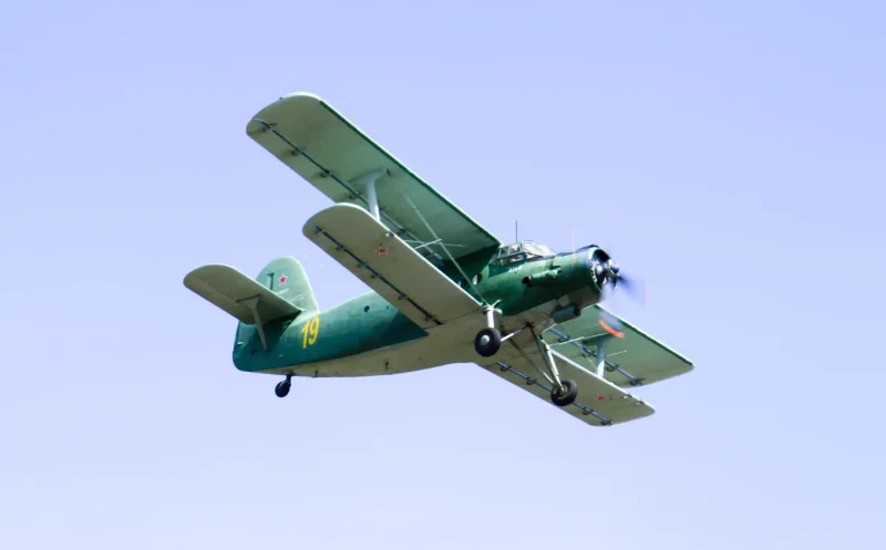 Самолет ан2 зеленый