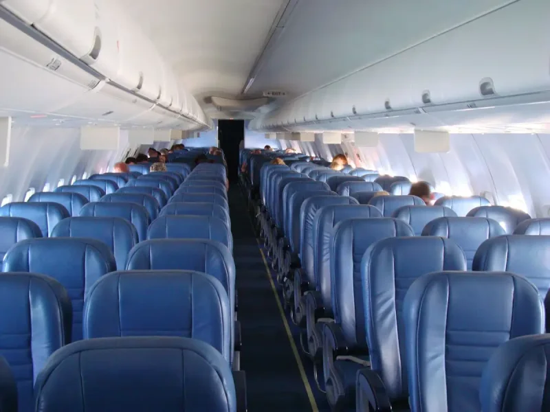 Салон самолёта Боинг 737-800