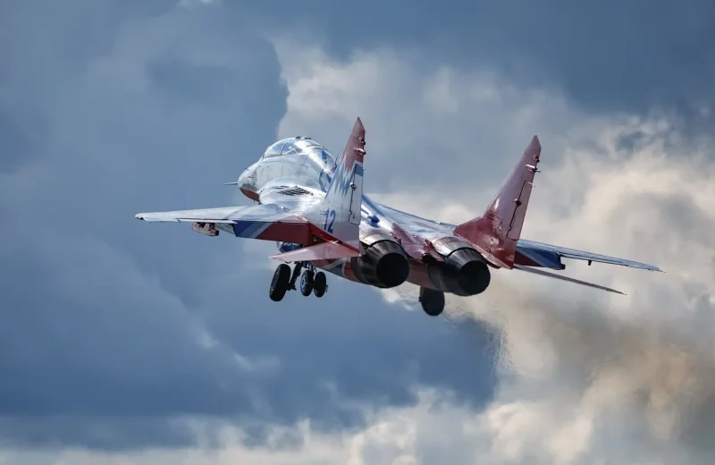 Миг-29 реактивный самолёт