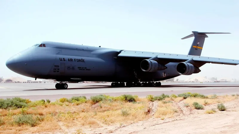 C5 Galaxy самолет