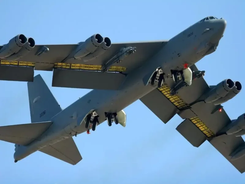 Американский бомбардировщик b 52