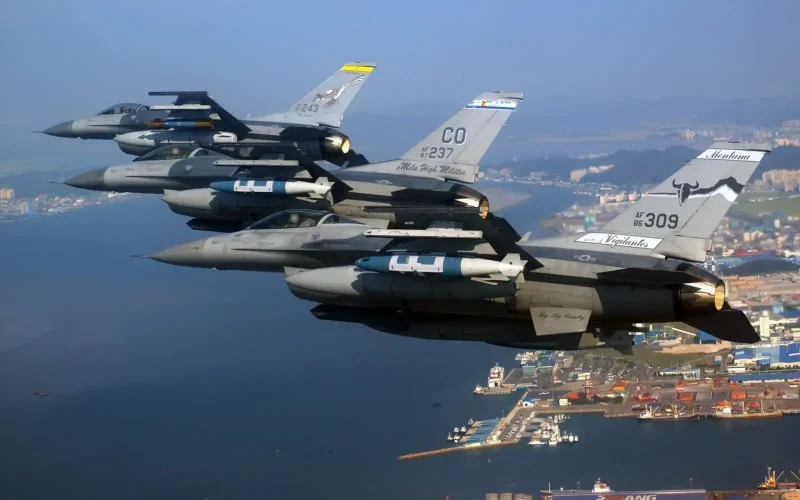 F-16 НАТО