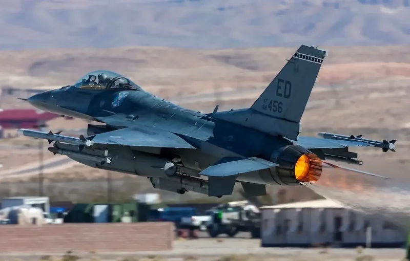 Истребитель f-16 «файтинг Фалкон»