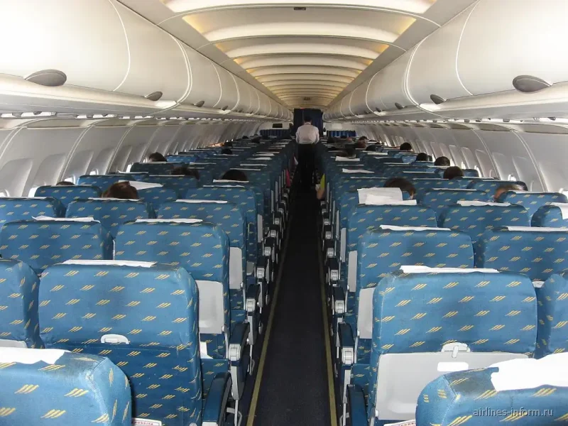 Самолёт Boeing 737-800 салон