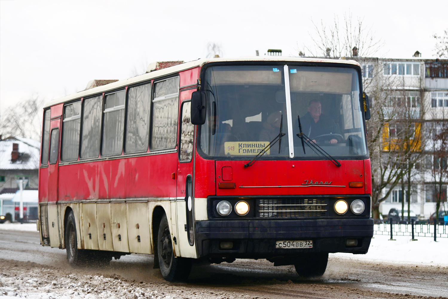 Автобусы клинцы. Автобус Клинцы 5. Клинцы Гомель автобус. Автобус Клинцы Новозыбков. Автовокзал Клинцы Брянская область.