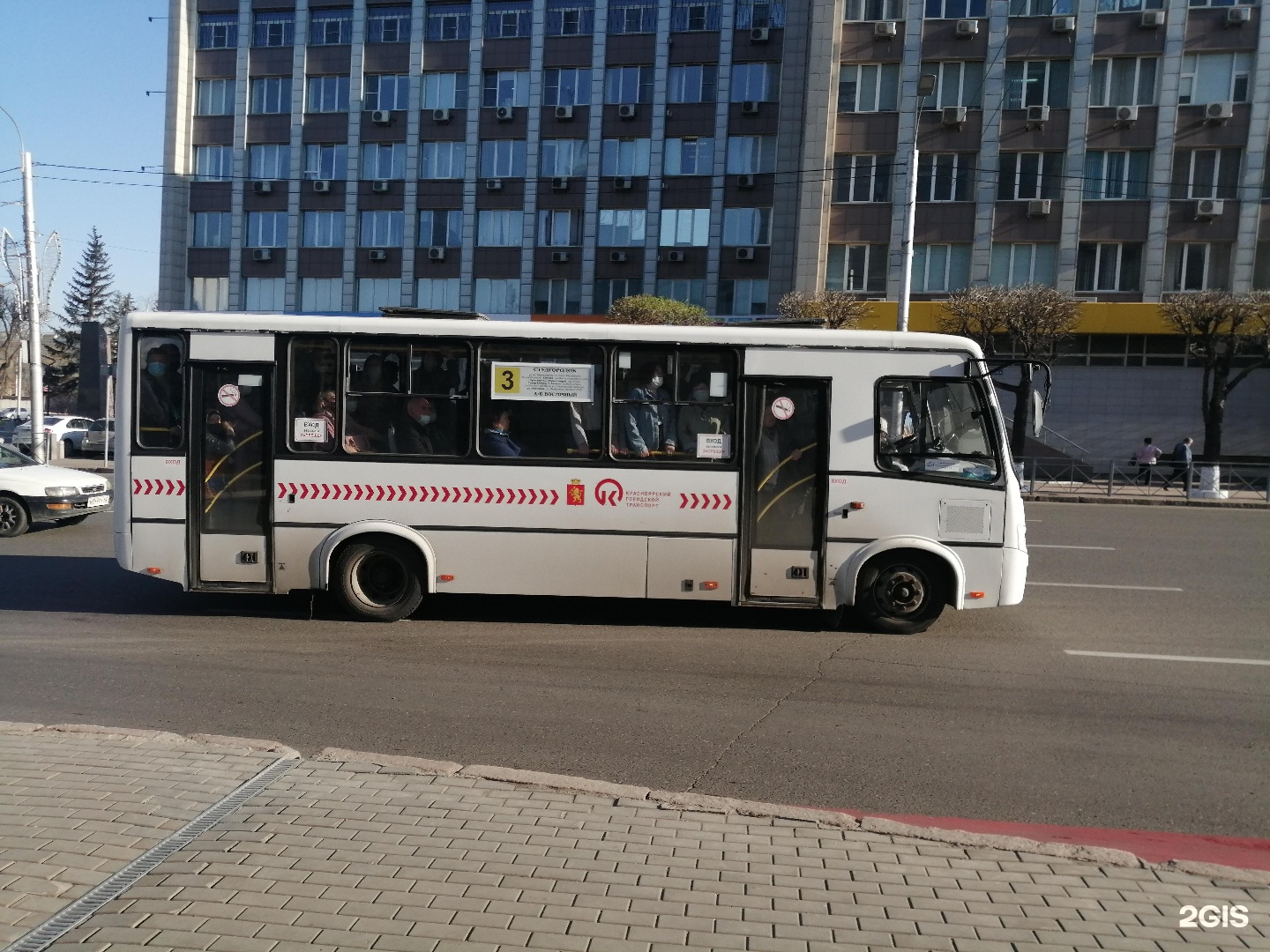 Скру 3 автобус. Автобус Красноярск. Маршрутка 3. Автобус 03. Автобус 3.